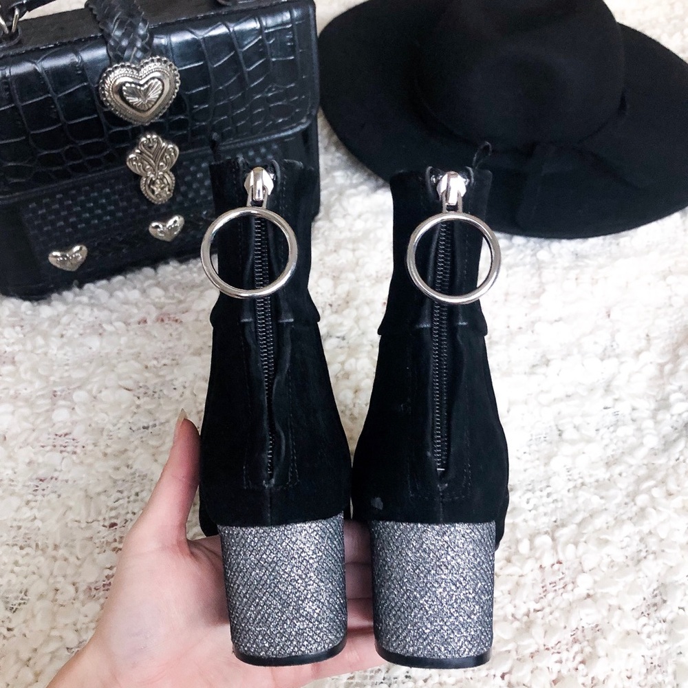 ✨SOLD✨ H&M BLACK SUEDE SILVER GLITTER BLOCK HEELS - Picture 2 of 8